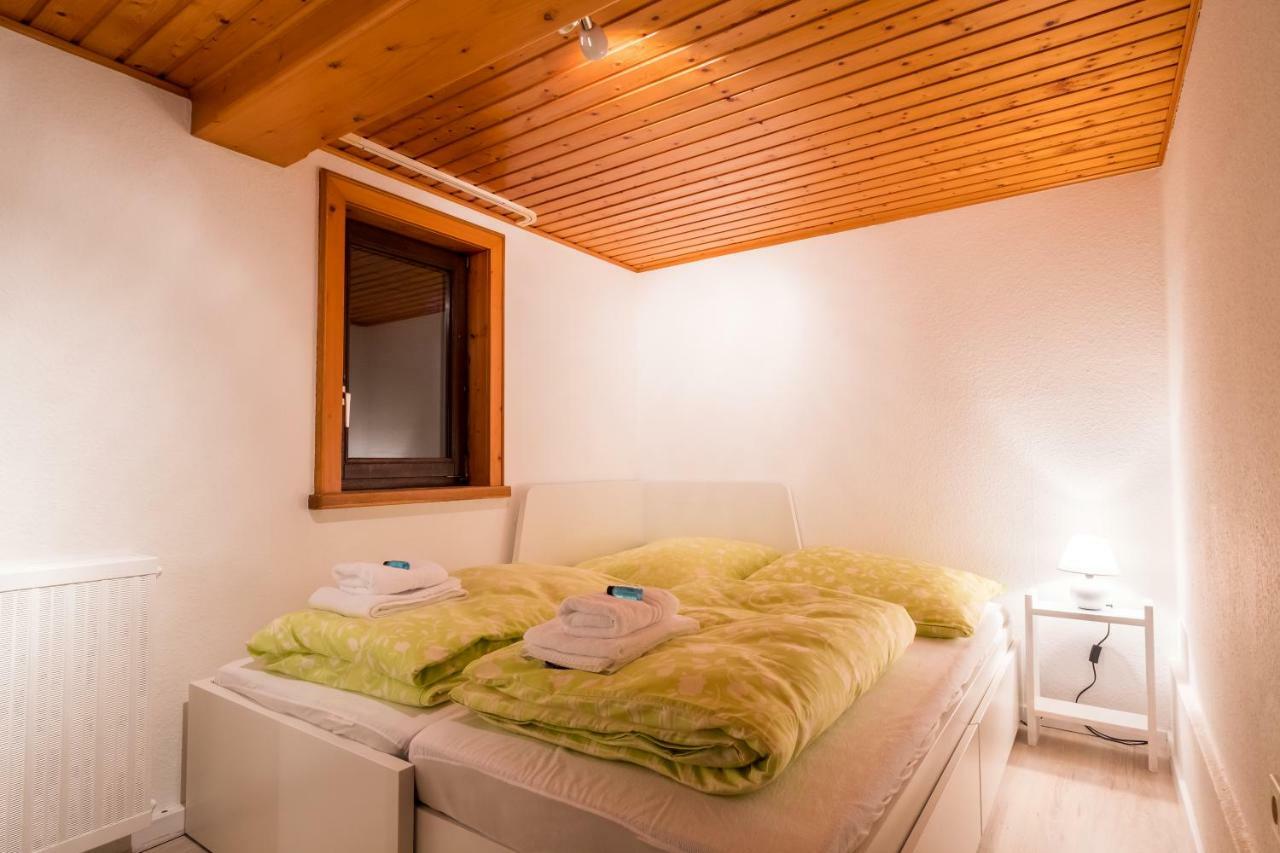 Haus Innerdorf Gemuetliches Ferienhaus Im Taunus Pohl  エクステリア 写真