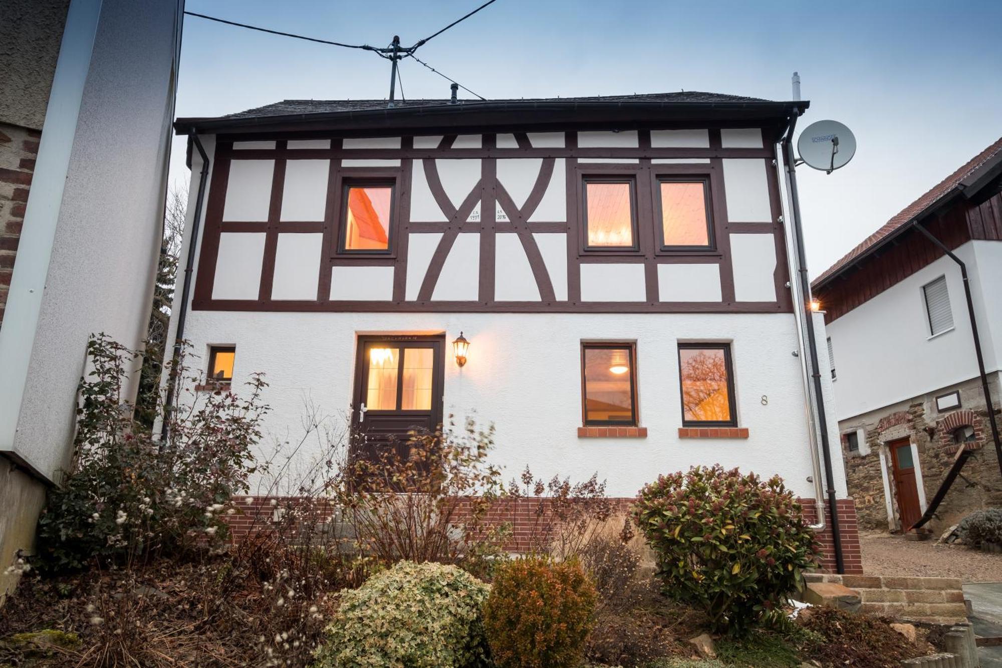 Haus Innerdorf Gemuetliches Ferienhaus Im Taunus Pohl  エクステリア 写真